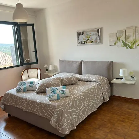 Casa Elyson アパート サンタ・テレーザ・ガッルーラ